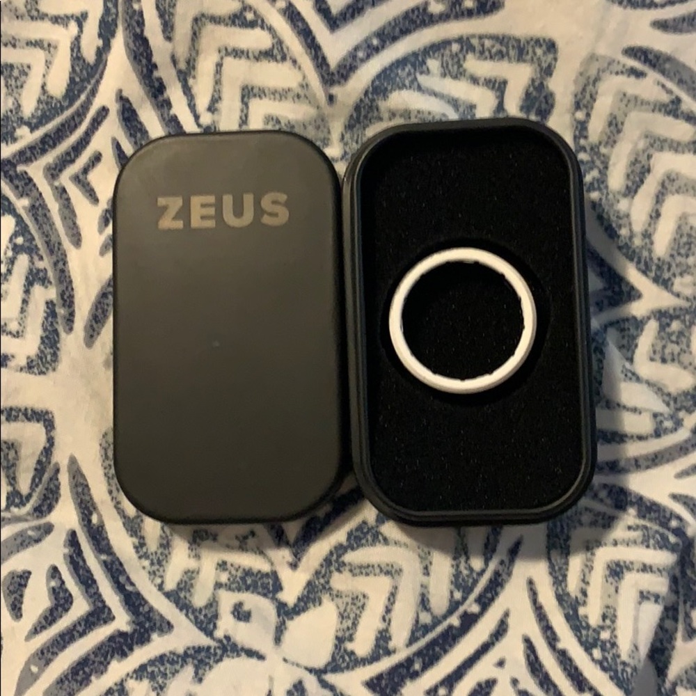 Groove Life Zues thin ring